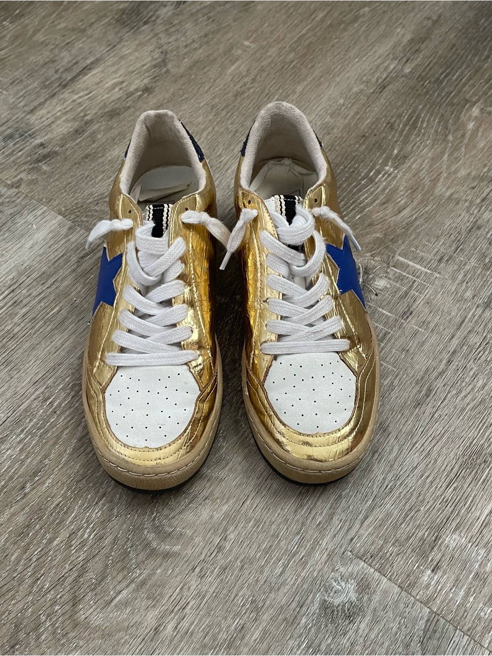 SHU SHOP Piera Gold Metallic Blue Star Sneakers Women’s Size 8 Lace-Up Low Top